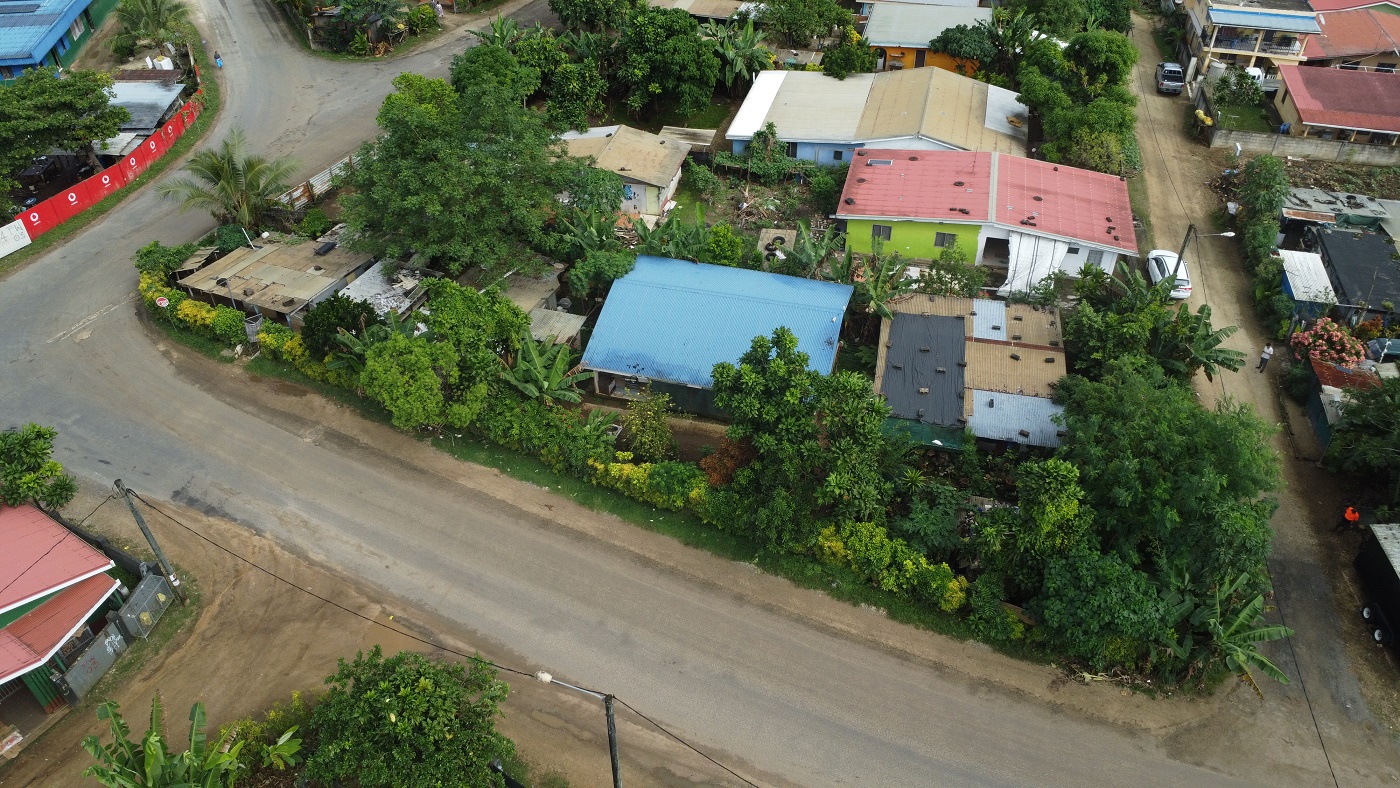 Three-side road access Property, photo 2 of 5