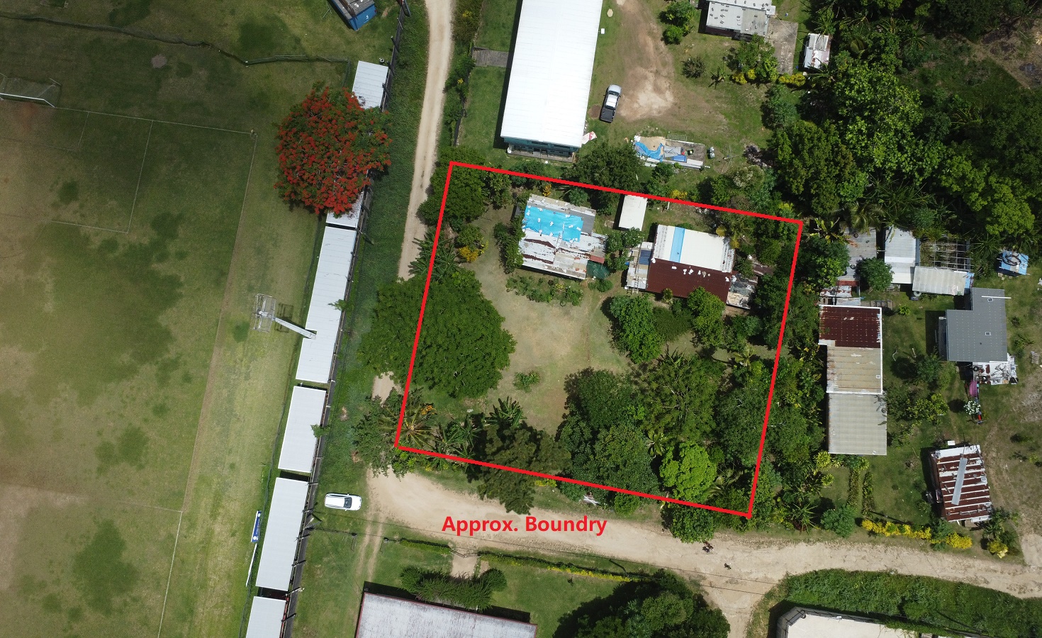 Land for sale —— Next to Stade stadium, photo 2 of 4